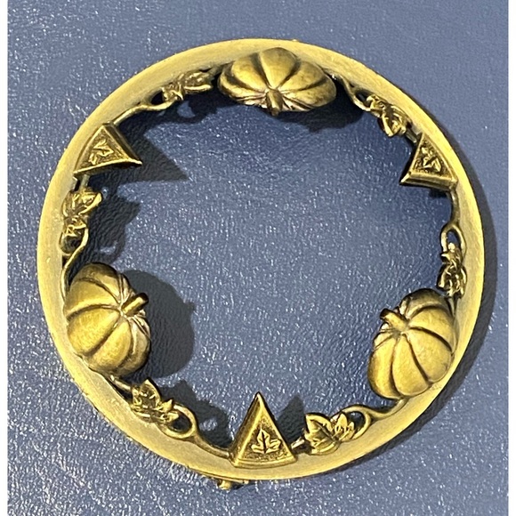 Yankee Candle Illuma-lid jar candle accessory for Fall— pumpkins and leaves - Picture 3 of 12